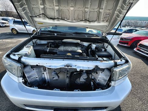 Used 2013 Toyota Sequoia Platinum image 28