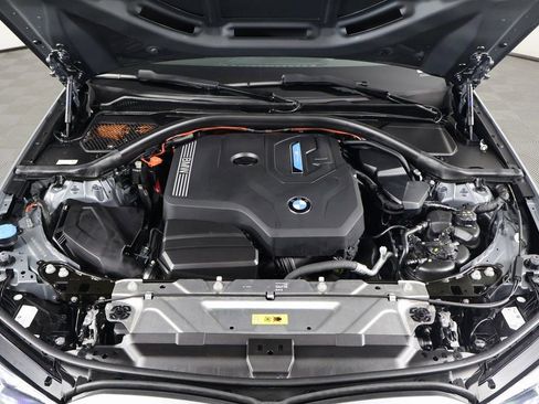 Used 2023 BMW 330e w/ Premium Package image 15