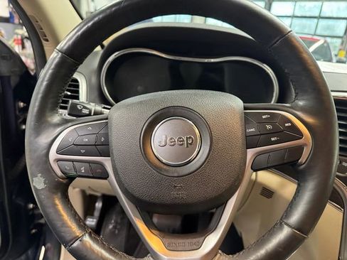 Used 2018 Jeep Grand Cherokee Limited image 21