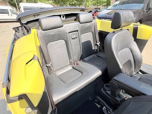 Used 2007 Volkswagen Beetle Convertible w/ Package 1 FWD image 44