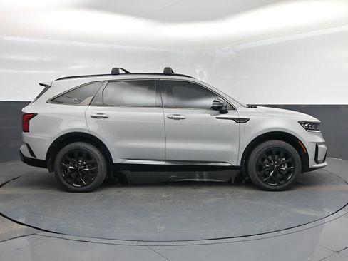 Used 2022 Kia Sorento SX AWD/4WD image 2