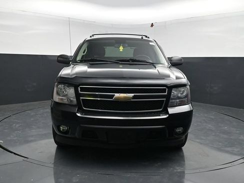 Used 2011 Chevrolet Avalanche LT w/ Luxury Package AWD/4WD image 2