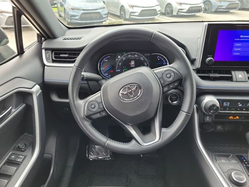 Certified 2024 Toyota RAV4 SE AWD/4WD image 17