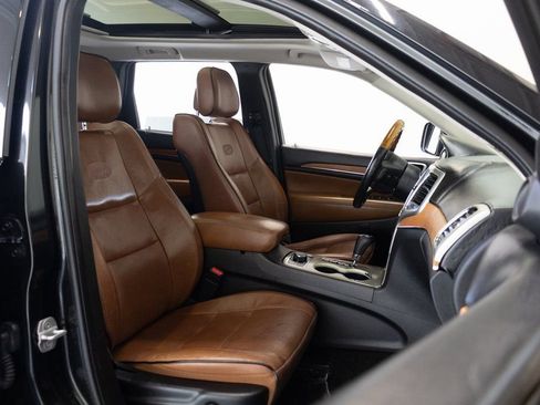 Used 2012 Jeep Grand Cherokee Overland AWD/4WD image 21