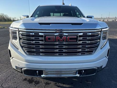 Used 2024 GMC Sierra 1500 Denali w/ Technology Package image 2
