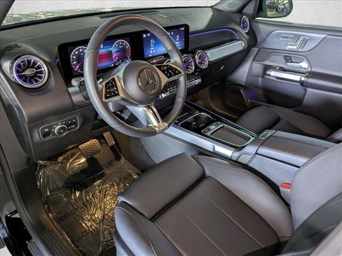 Certified 2025 Mercedes-Benz GLB 250 image 13