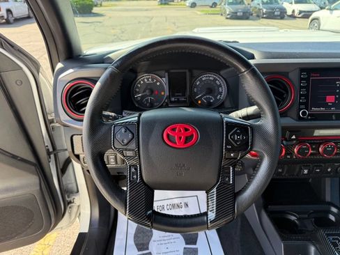Used 2023 Toyota Tacoma TRD Off-Road AWD/4WD image 12