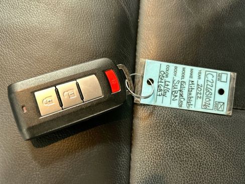 Used 2022 Mitsubishi Eclipse Cross SEL image 12