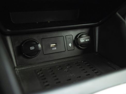 Used 2023 Hyundai Kona Limited image 10