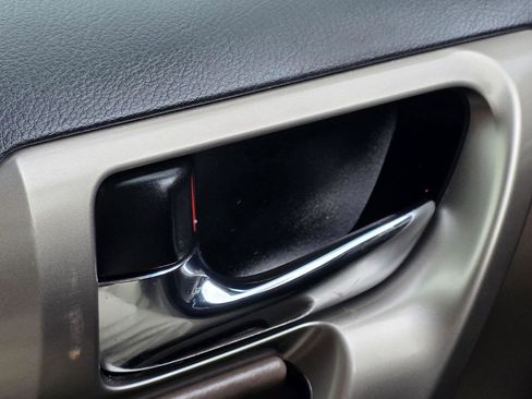 Used 2018 Lexus GX 460 Premium image 11