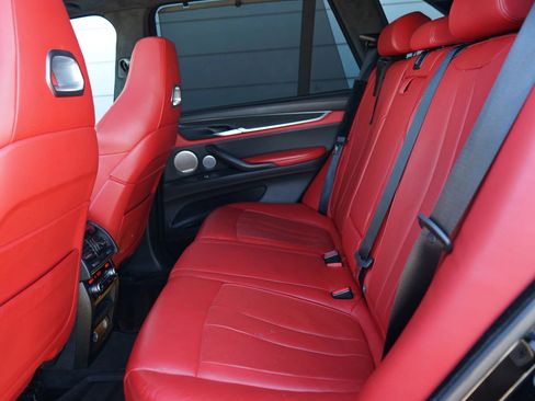 Used 2017 BMW X5 M image 37