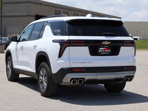 Used 2026 Chevrolet Traverse LT w/ Driver Confidence Package AWD/4WD image 11