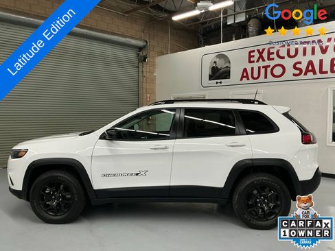 Used 2022 Jeep Cherokee Latitude AWD/4WD image 8