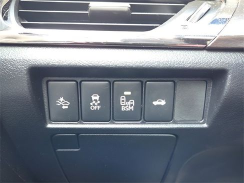 Used 2018 Toyota Avalon XLE Premium image 24