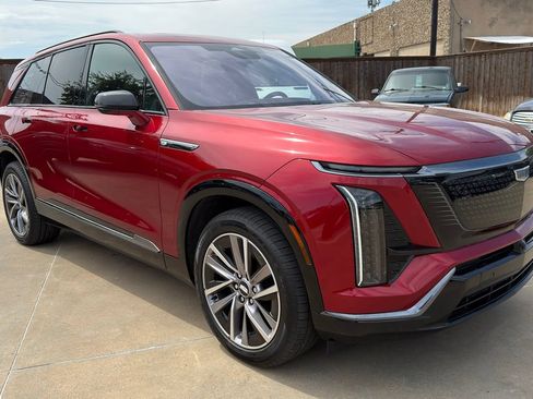 Used 2026 Cadillac Vistiq Sport w/ LPO, Floor Liner Package AWD/4WD image 3