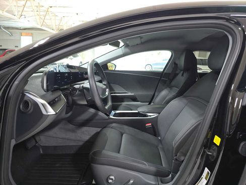Used 2025 Lucid Air Touring AWD/4WD image 19