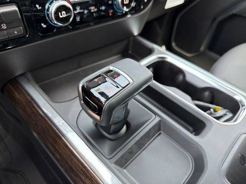 New 2026 GMC Sierra 1500 Elevation w/ Elevation Premium Package AWD/4WD image 15