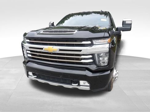 Used 2022 Chevrolet Silverado 3500 High Country w/ Safety Package II AWD/4WD image 5