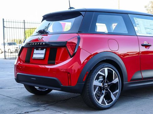 New 2026 MINI Cooper 2-Door Hardtop FWD image 11