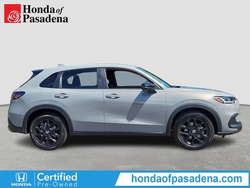Certified 2025 Honda HR-V Sport image 4