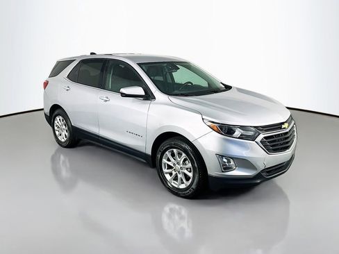 Used 2018 Chevrolet Equinox LT image 1
