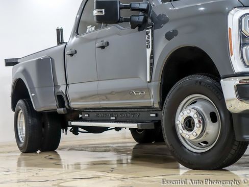 Used 2023 Ford F350 Lariat AWD/4WD image 4