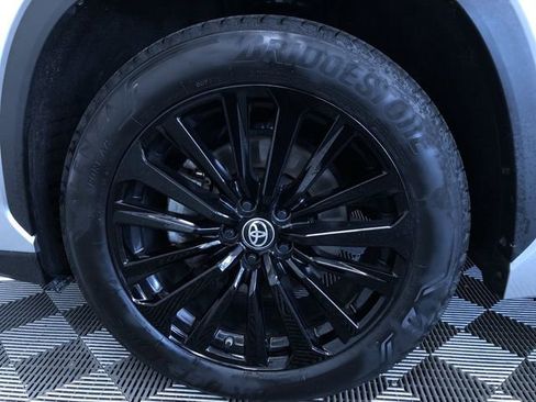 Certified 2025 Toyota Highlander XSE AWD/4WD image 15