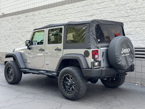 Used 2014 Jeep Wrangler Unlimited Sport w/ Quick Order Package 24S AWD/4WD image 13
