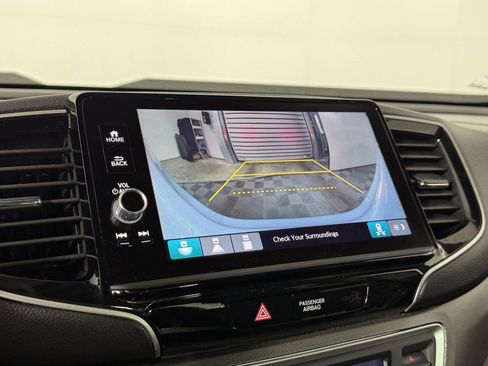 Used 2024 Honda Ridgeline Sport image 17