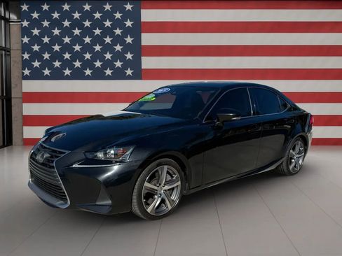 Used 2019 Lexus IS 300 w/ Premium Package RWD image 9