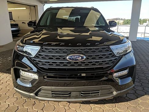Used 2024 Ford Explorer XLT w/ Equipment Group 202A image 2