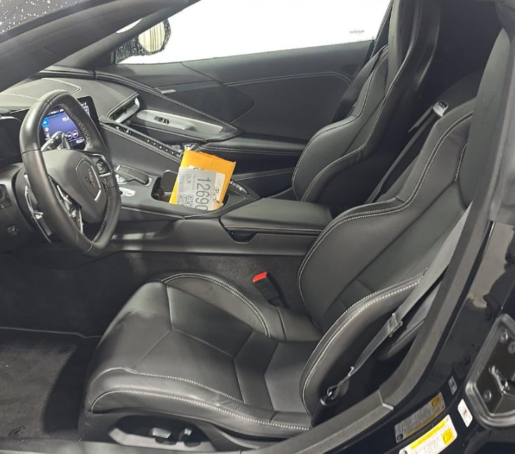 Used 2023 Chevrolet Corvette Stingray Coupe w/ Battery Protection Package RWD image 5