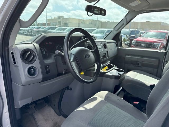 Used 2014 Ford E-350 and Econoline 350 XLT RWD image 9