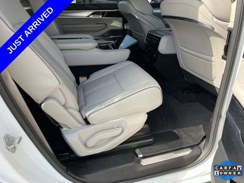 Certified 2023 Jeep Grand Wagoneer Series II AWD/4WD image 23