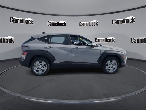 New 2026 Hyundai Kona SE image 8