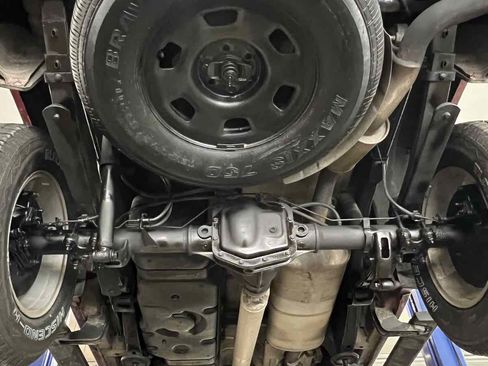 Used 2018 Chevrolet Colorado LT w/ Safety Package image 24