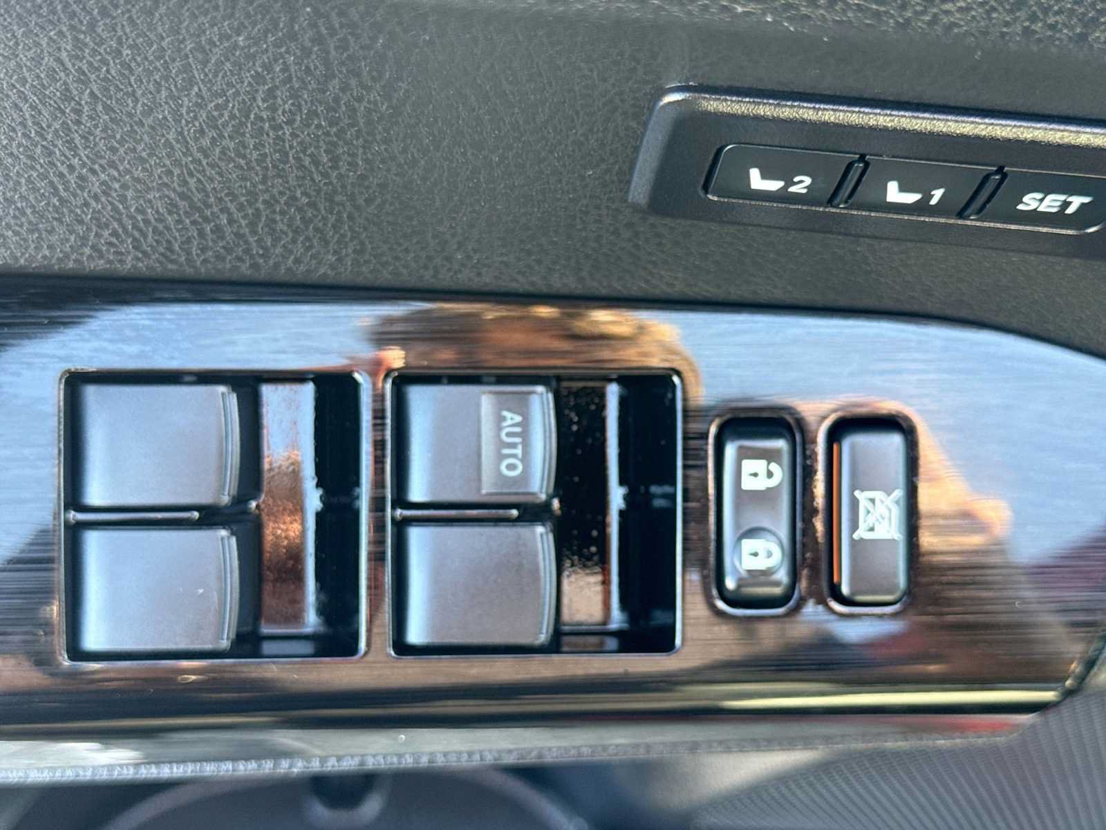 Used 2016 Toyota RAV4 Limited AWD/4WD image 16