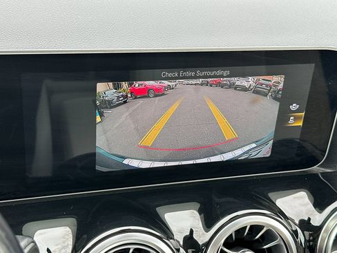 Used 2021 Mercedes-Benz GLA 250 image 22