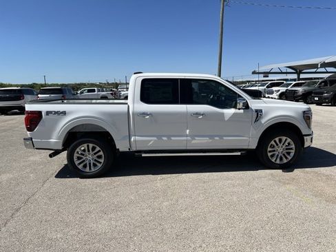 New 2025 Ford F150 Lariat w/ Equipment Group 501A Mid image 9