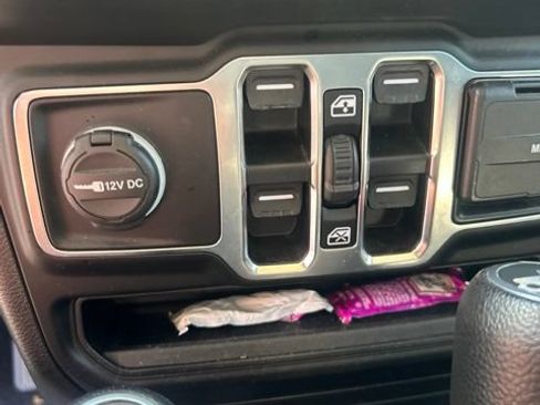 Used 2020 Jeep Wrangler Unlimited Sport S AWD/4WD image 16