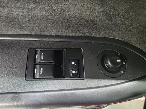 Used 2009 Dodge Challenger SRT8 w/ SRT Option Group II image 15