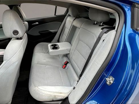 Used 2019 Chevrolet Cruze LT w/ Convenience Package FWD image 21