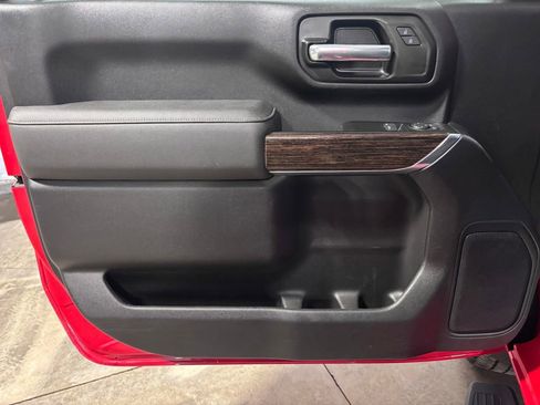 Used 2022 GMC Sierra 2500 SLE w/ SLE Convenience Package image 9