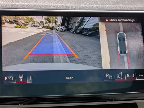 Used 2024 Audi Q8 e-tron Prestige image 13