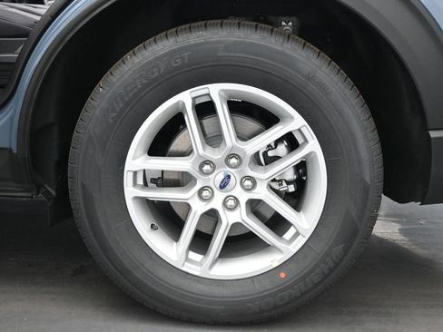 New 2026 Ford Explorer Active RWD image 21