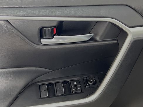 Used 2024 Toyota RAV4 XLE Premium image 17