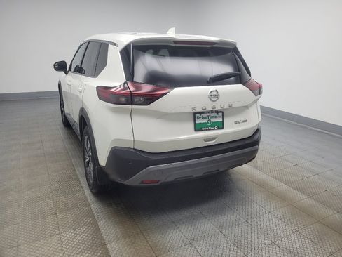 Used 2021 Nissan Rogue SV AWD/4WD image 5