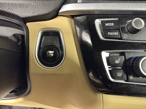 Used 2017 BMW 330e image 18