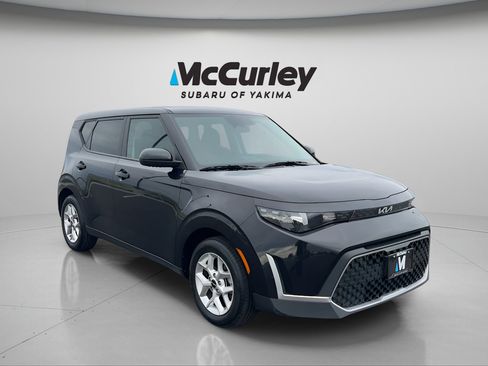 Used 2024 Kia Soul LX w/ Option Group 015 FWD image 8