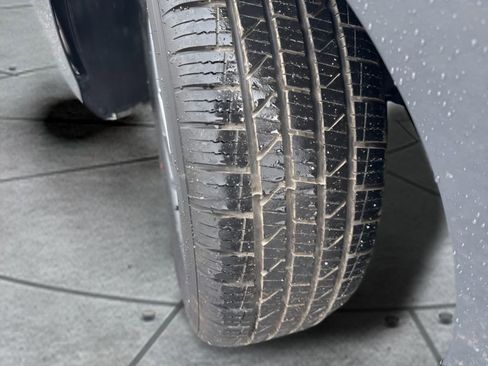 Used 2024 Hyundai Elantra SEL FWD image 29
